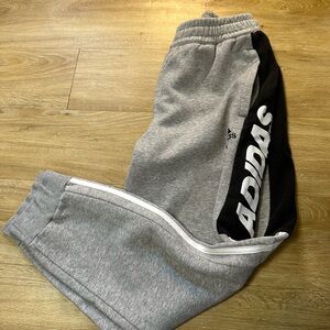 Adidas Men Gray Track Pants Athletic Joggers Side Stripe Drawstring Size M
